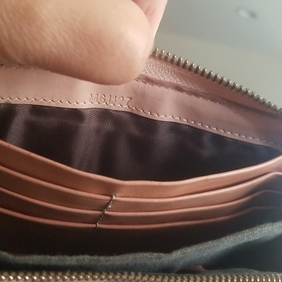 Gucci Monogram Canvas Long Accordion Heart Charm Zip Wallet w/Pink Leather Trim - Picture 14 of 16